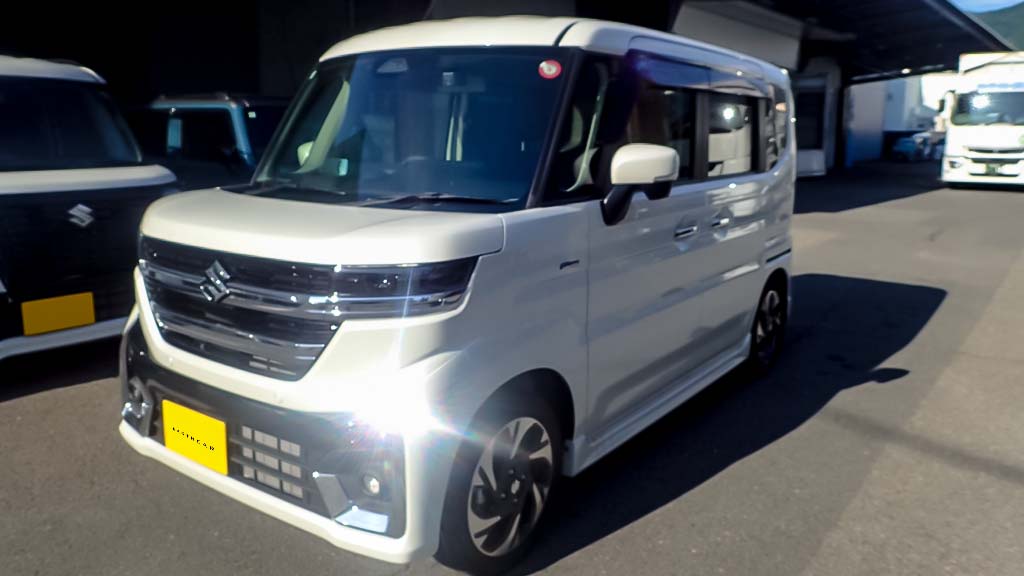 西石切町 スペーシアカスタム（SUZUKI スズキ）をレンタル【5時間でも