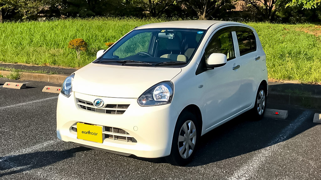 ダイハツ ミライース